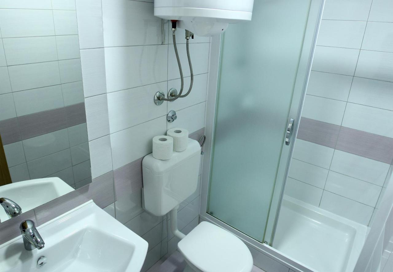 Apartmani Ljubo Primošten Exterior foto