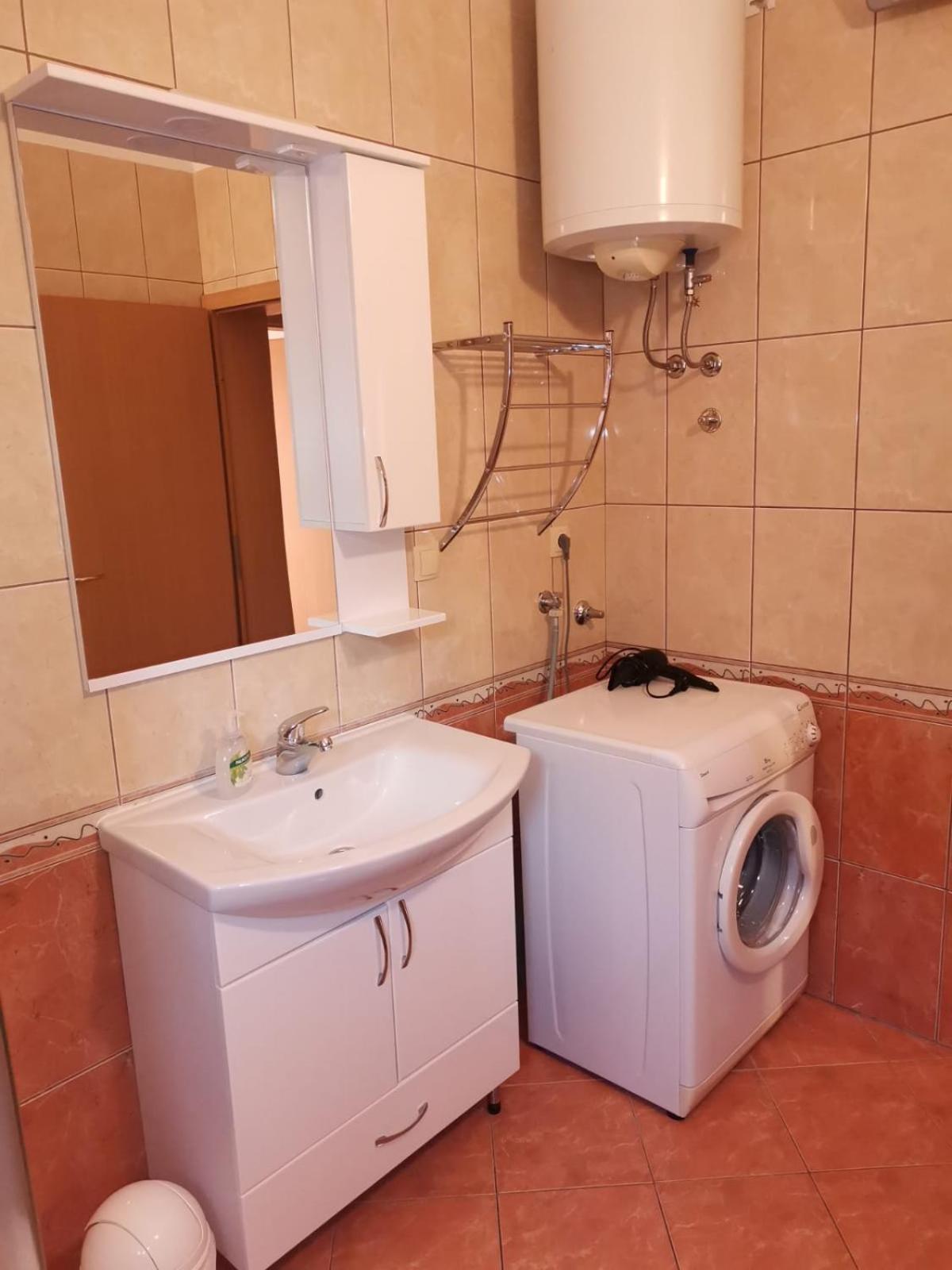 Apartmani Ljubo Primošten Exterior foto